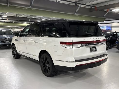 Certified 2024 Lincoln Navigator L Black Label AWD/4WD image 4