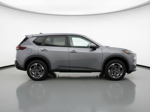 Used 2025 Nissan Rogue SV AWD/4WD image 11