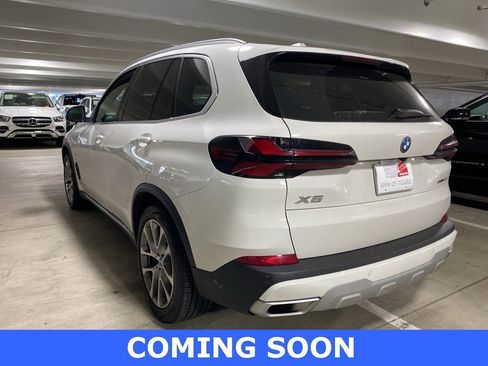 Used 2024 BMW X5 xDrive50e w/ Parking Assistance Package image 4