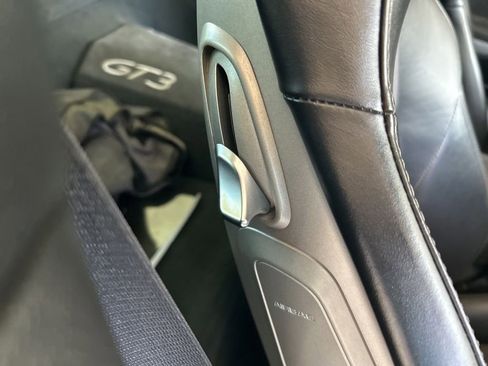 Used 2015 Porsche 911 GT3 image 22