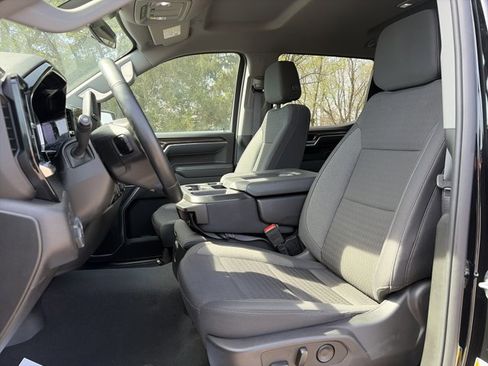 Used 2025 Chevrolet Silverado 1500 LT image 11