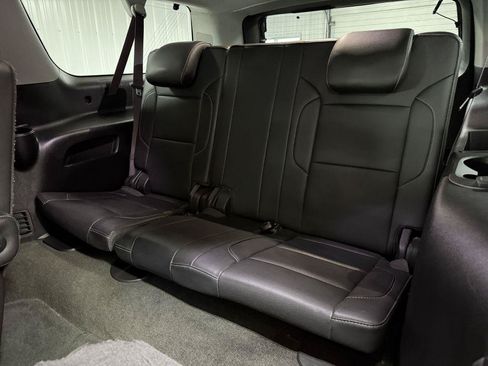 Used 2017 Chevrolet Suburban Premier AWD/4WD image 35