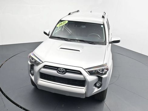 Used 2021 Toyota 4Runner TRD Off-Road AWD/4WD image 11