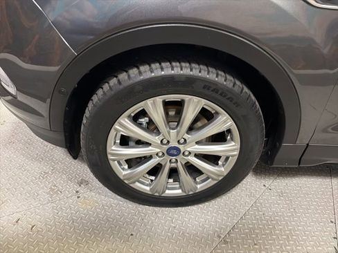 Used 2018 Ford Escape Titanium AWD/4WD image 17