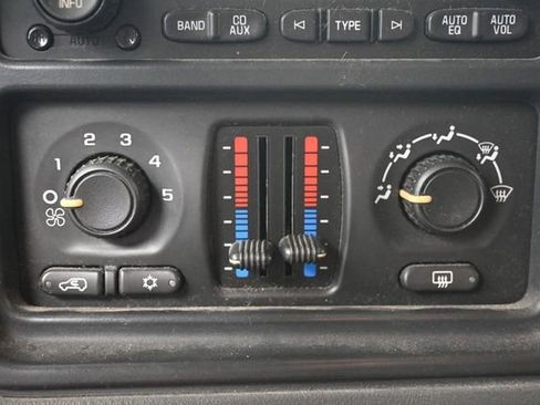Used 2006 Chevrolet Silverado 3500 LT w/ Heavy-Duty Power Package AWD/4WD image 17