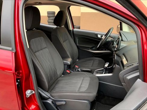 Used 2019 Ford EcoSport SE image 9