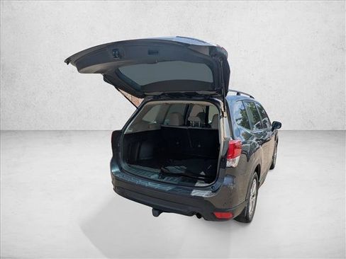 Used 2022 Subaru Forester AWD/4WD image 22