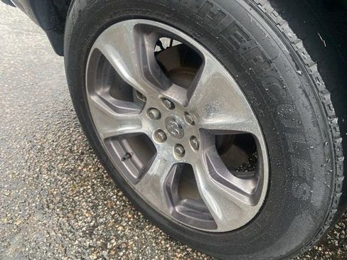 Used 2021 RAM 1500 Laramie image 19