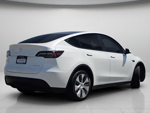Used 2022 Tesla Model Y Long Range AWD/4WD image 23