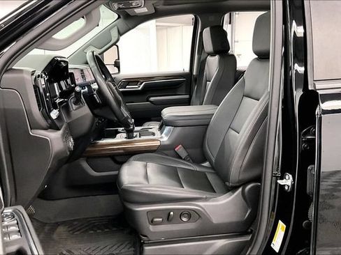 Used 2023 Chevrolet Silverado 1500 RST w/ Convenience Package II AWD/4WD image 25