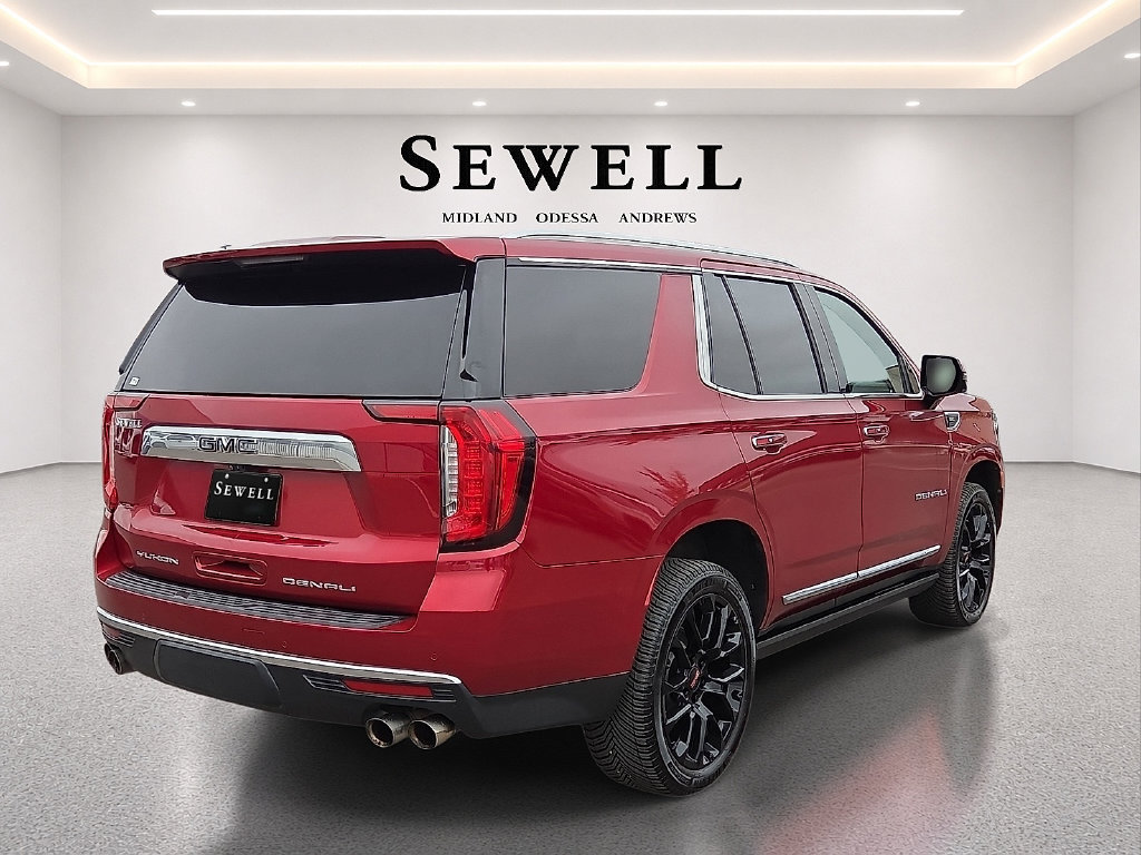 Used 2022 GMC Yukon Denali w/ Denali Ultimate Package AWD/4WD image 4