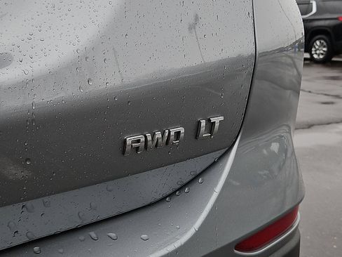 Used 2024 Chevrolet Equinox LT w/ LPO, Floor Liner Package image 31