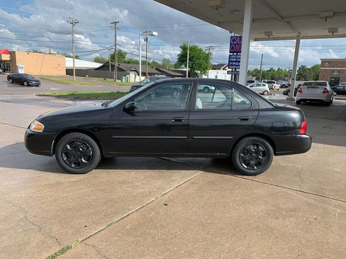 Used 2004 Nissan Sentra S image 4