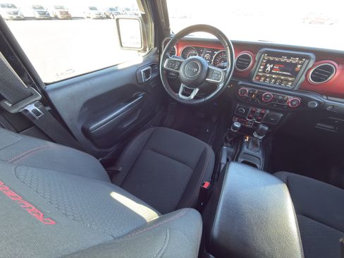 Used 2022 Jeep Gladiator Rubicon w/ Cold Weather Group image 16
