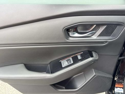 Used 2025 Honda Accord Touring image 18