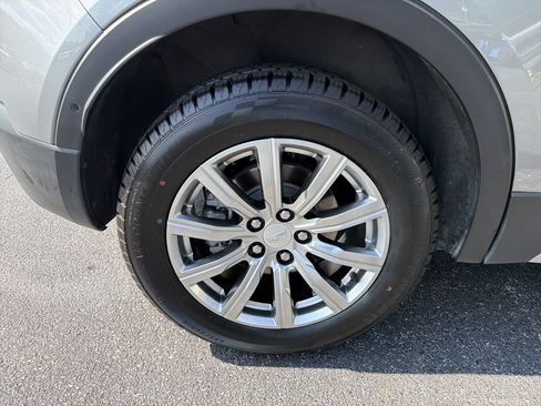 Used 2023 Cadillac XT4 Premium Luxury w/ Enhanced Visibility Package FWD image 17