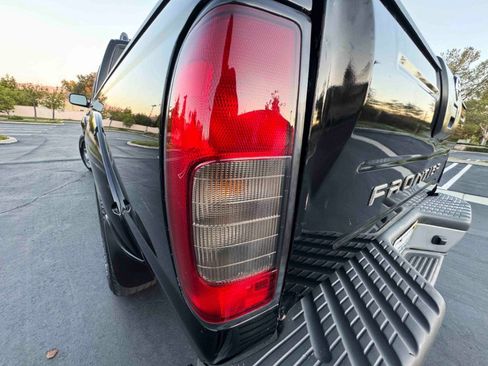 Used 2004 Nissan Frontier XE w/ (PWR) Pwr Pkg image 13