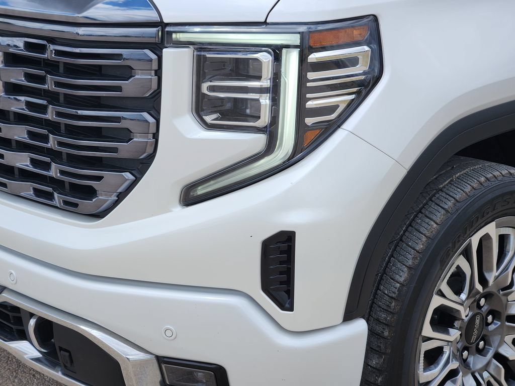 Used 2024 GMC Sierra 1500 Denali Ultimate AWD/4WD image 9