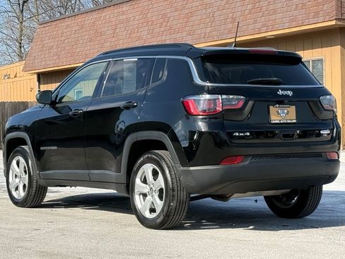 Used 2019 Jeep Compass Latitude AWD/4WD image 3