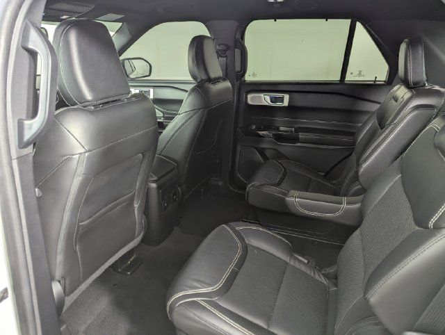 Used 2022 Ford Explorer ST w/ Equipment Group 401A AWD/4WD image 17