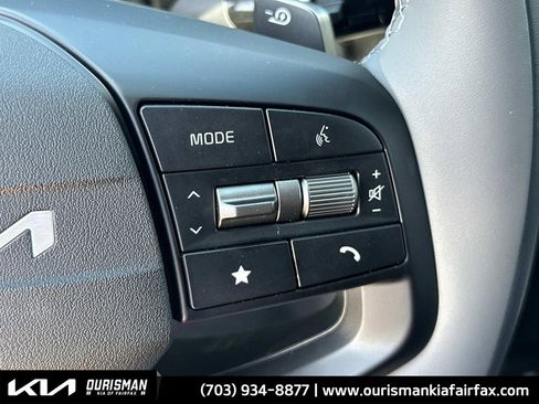 New 2025 Kia EV6 Light w/ Light LR Technology Package image 16