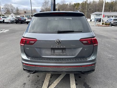 Used 2023 Volkswagen Tiguan SE R-Line image 4