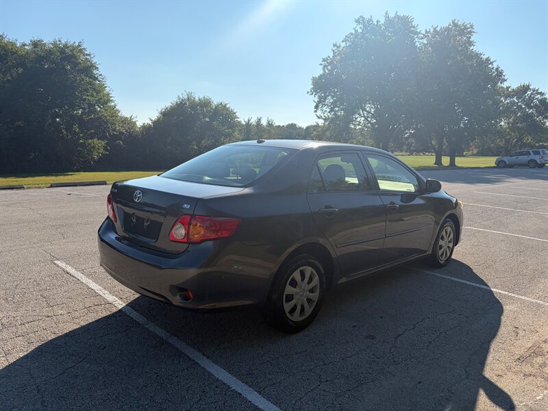 Used 2010 Toyota Corolla LE w/ All Weather Guard Pkg FWD image 5