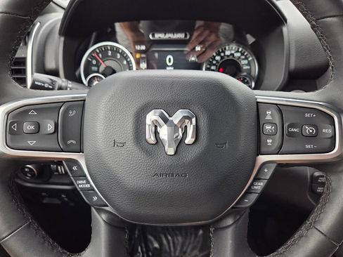Used 2025 RAM 1500 Big Horn AWD/4WD image 30
