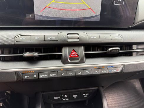Used 2025 Kia K4 FWD image 12