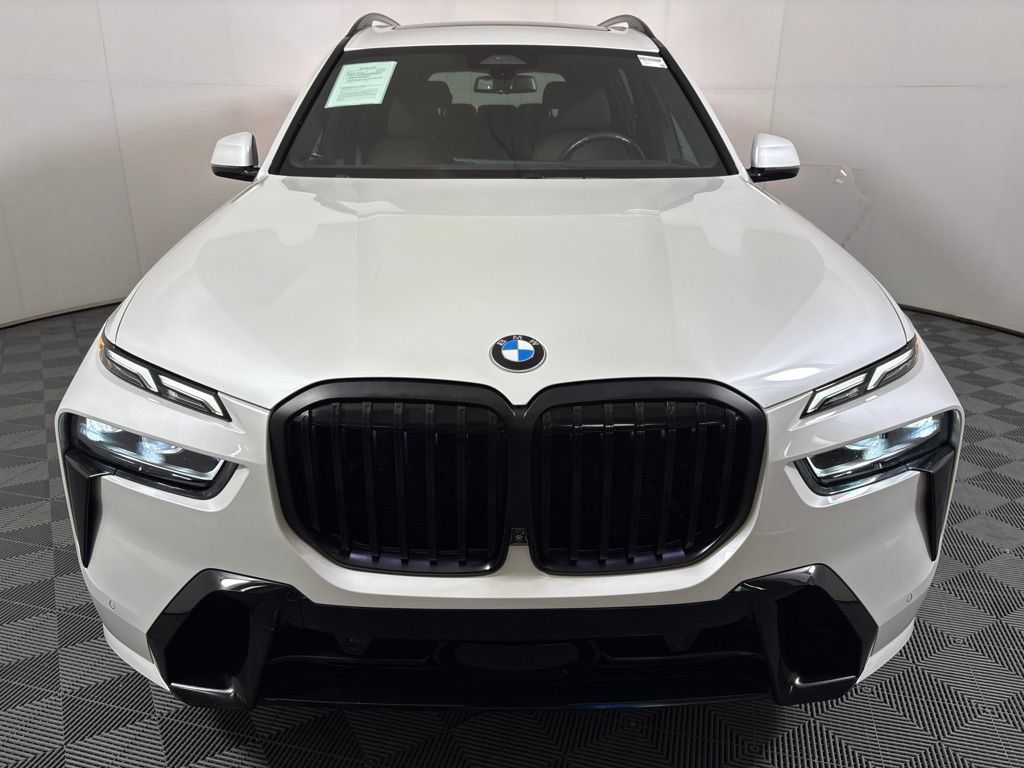 Certified 2024 BMW X7 xDrive40i w/ M Sport Package AWD/4WD image 3