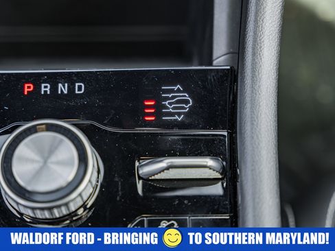 Used 2023 Jeep Grand Cherokee Overland image 30