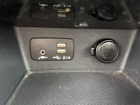 Used 2023 Subaru Forester Limited image 20