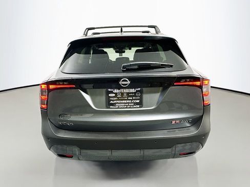 New 2026 Nissan Kicks SR w/ SR Premium Package image 19