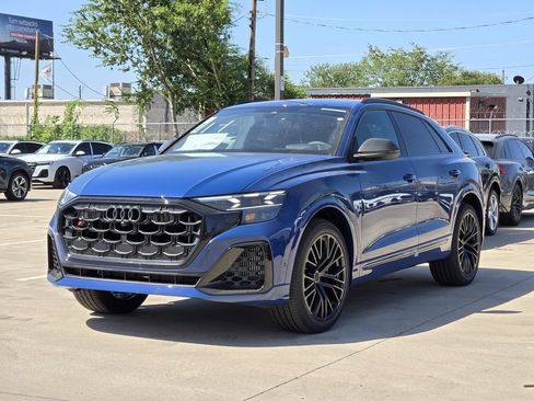 New 2026 Audi SQ8 Prestige AWD/4WD image 6