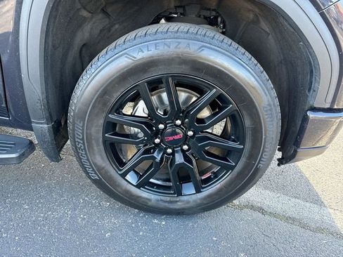 Used 2023 GMC Sierra 1500 Elevation image 10