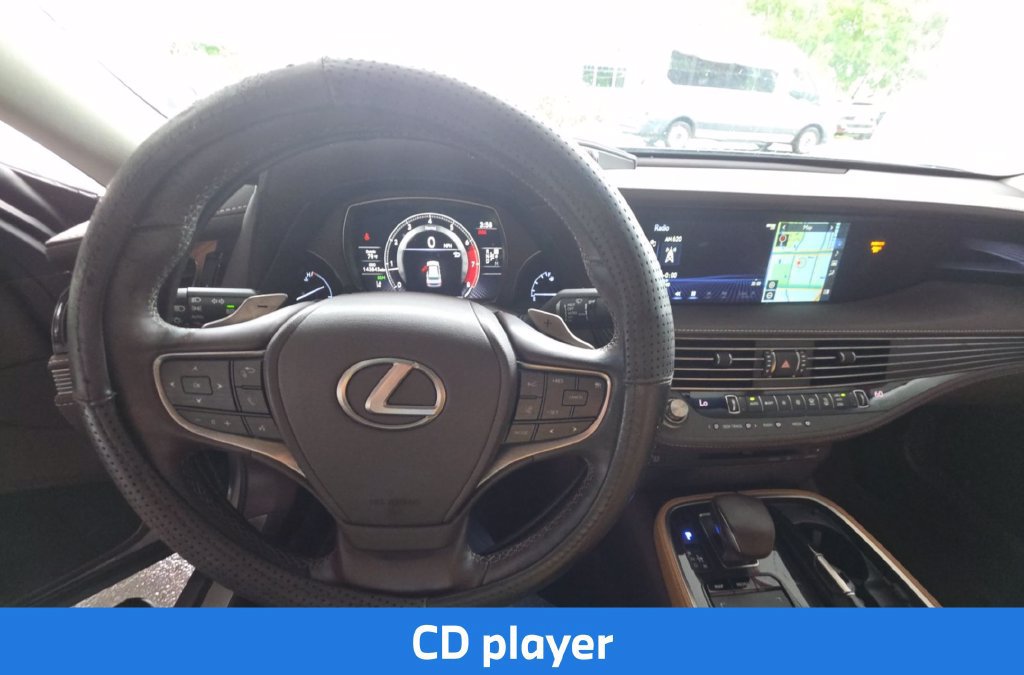Used 2019 Lexus LS 500 w/ Accessory Package (Z2) RWD image 11