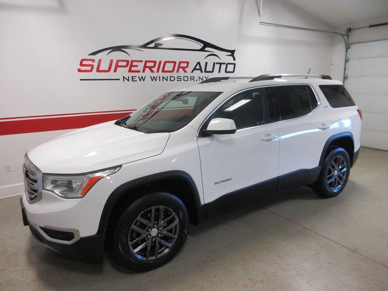 Used 2019 GMC Acadia SLT AWD/4WD image 1