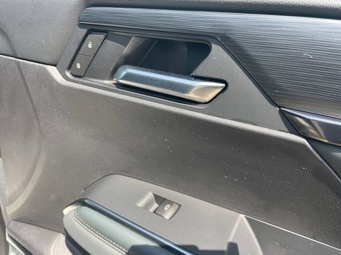 Used 2025 GMC Acadia AT4 w/ LPO, Floor Liner Package AWD/4WD image 13