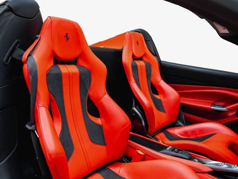 Used 2022 Ferrari F8 Tributo RWD image 46