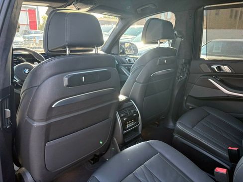 Used 2024 BMW X7 M60i image 18