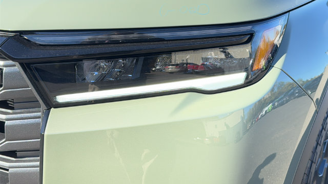 New 2026 Honda Pilot TrailSport image 7