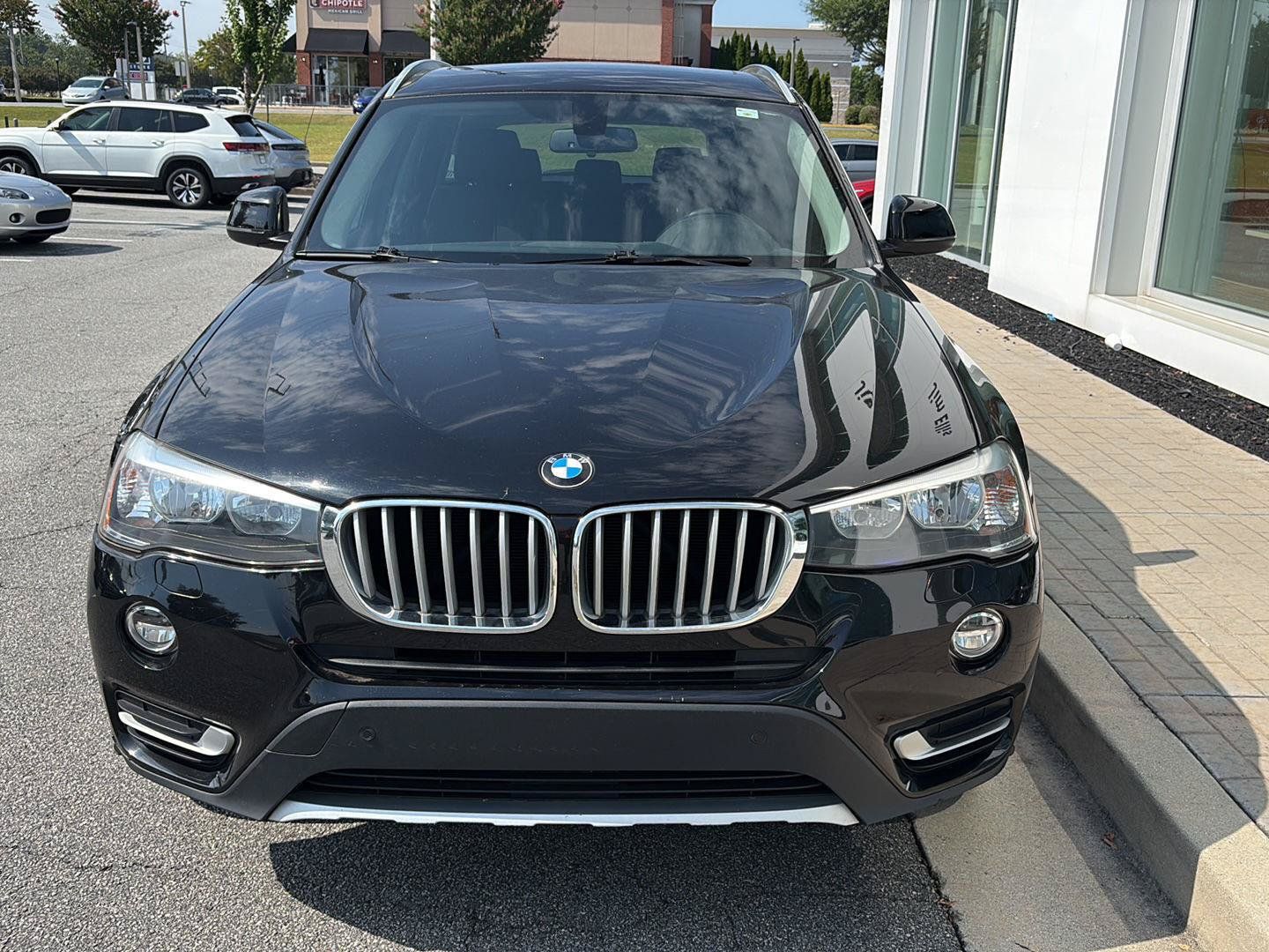 Used 2017 BMW X3 sDrive28i RWD image 3