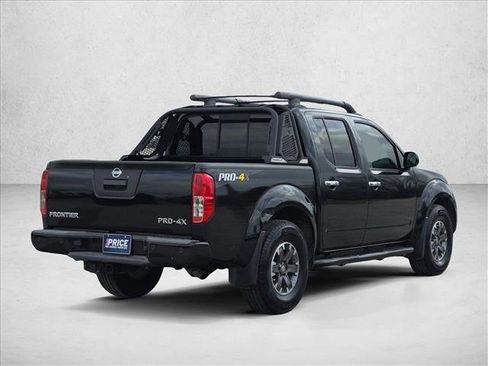 Used 2020 Nissan Frontier PRO-4X w/ Pro-4x Utility Package image 5