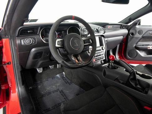 Used 2017 Ford Mustang Shelby GT350R RWD image 15