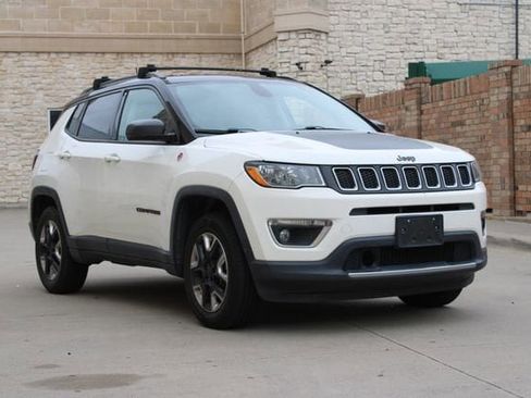 Used 2017 Jeep Compass Trailhawk AWD/4WD image 1