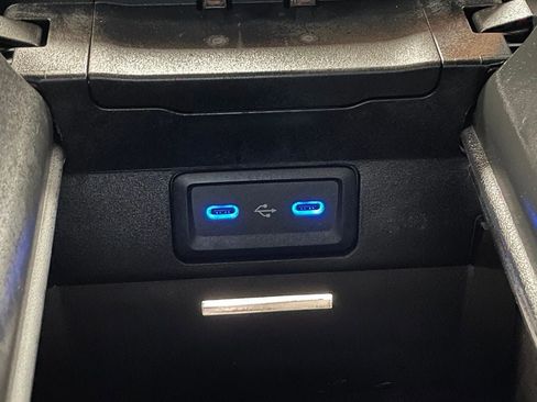 Used 2024 Mercedes-Benz C 63 AMG S image 64