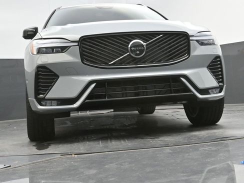 New 2026 Volvo XC60 B5 Plus w/ Protection Package Premier image 22
