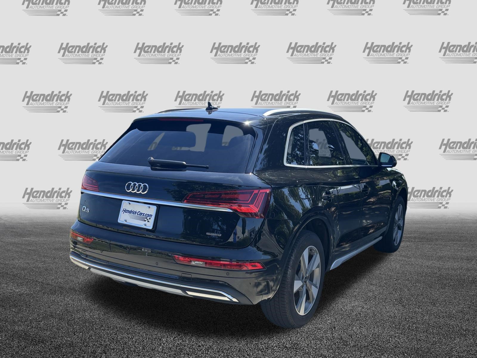 Used 2023 Audi Q5 2.0T Premium w/ Convenience Package AWD/4WD image 10