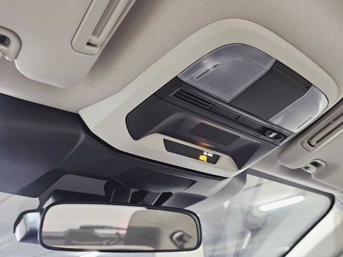 Used 2025 Subaru Impreza 2.0i image 21