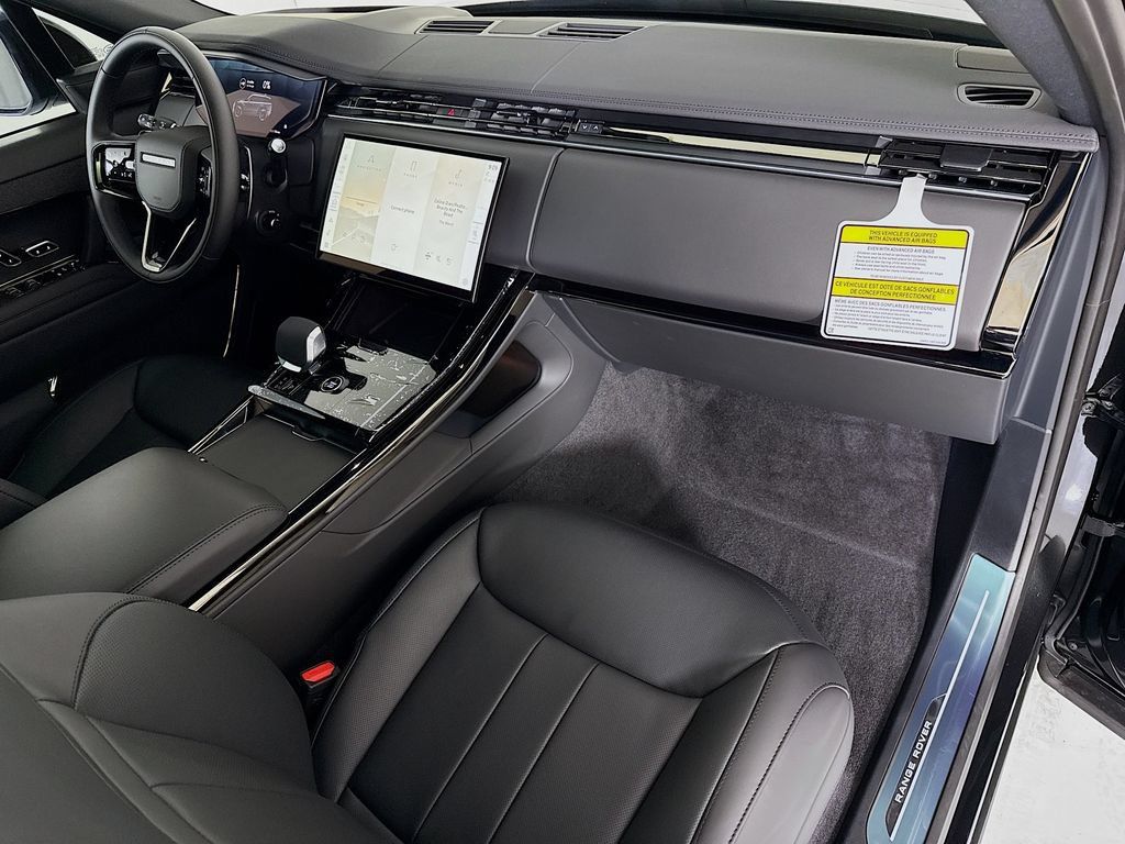 New 2026 Land Rover Range Rover Sport Dynamic SE AWD/4WD image 17